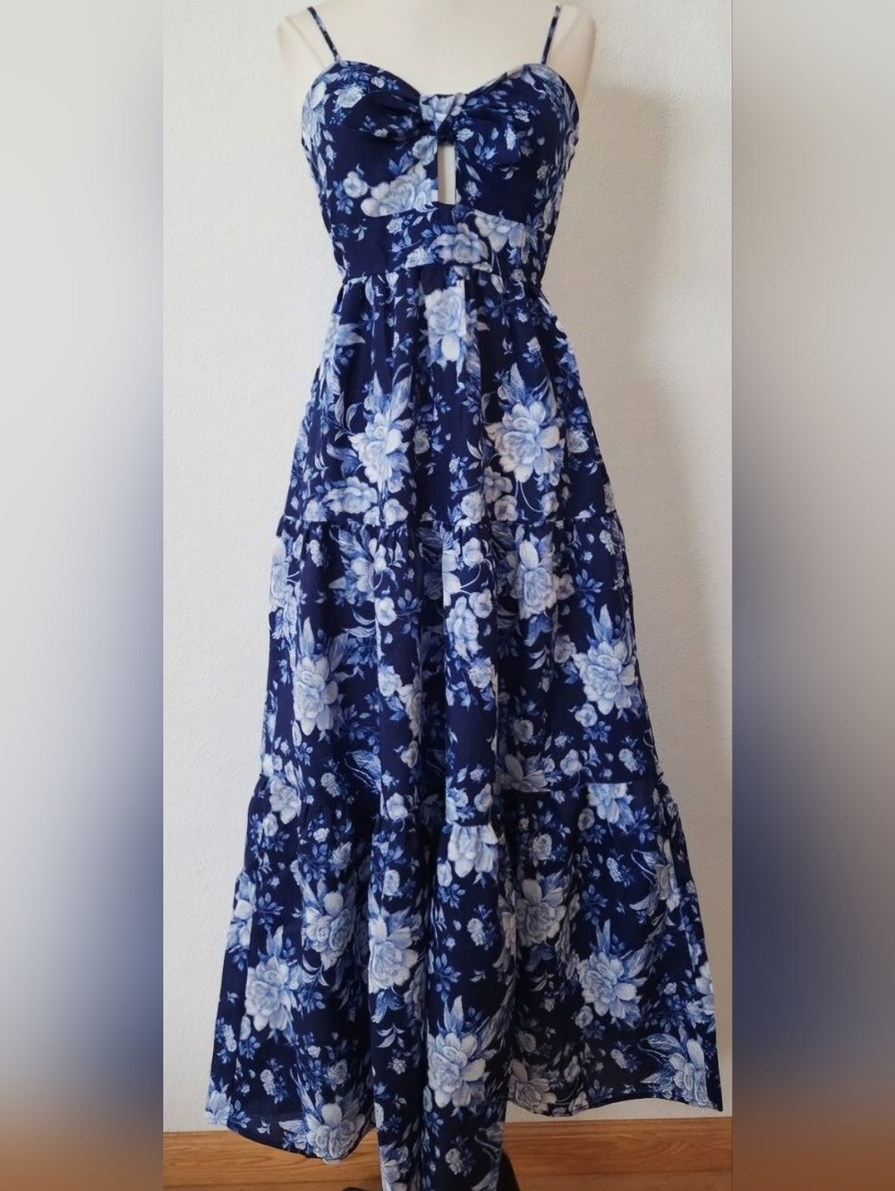 Francesca's Trixxi Navy & Light Blue Floral Tiered Maxi Dress Small NWOT